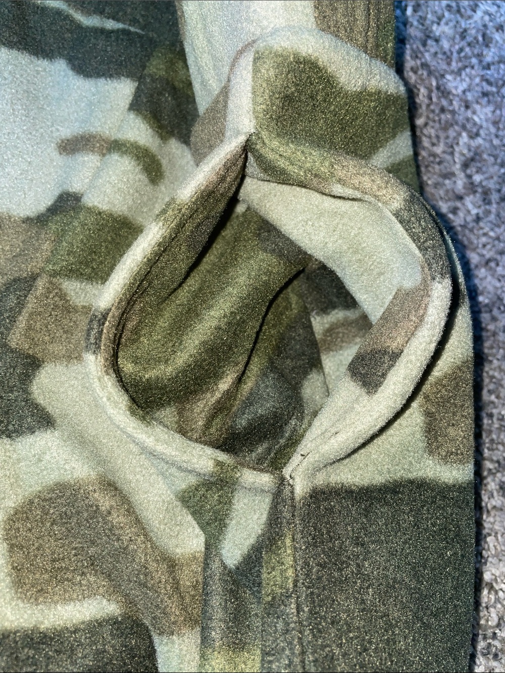 NWOT Derek Heart Women’s Camo pants. Olive & Dark Green. Size Large. - Picture 3 of 5